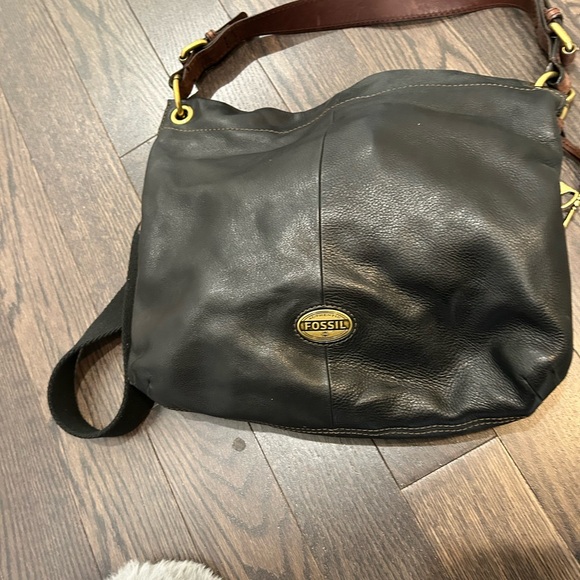 Fossil Explorer Leather Hobo Bag - Picture 4 of 7